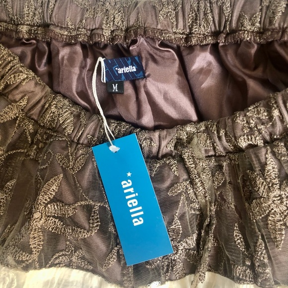 Ariella bohemian tiered elastic banded lace neutral skirt, Medium - Picture 5 of 6